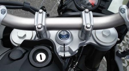 Hornig ホーニグ センター キャップ トップ ヨーク F650 CS GS Dakar ST F700 F800 BMW その他トリプルツリー関連オプション・補修部品 ハンドル