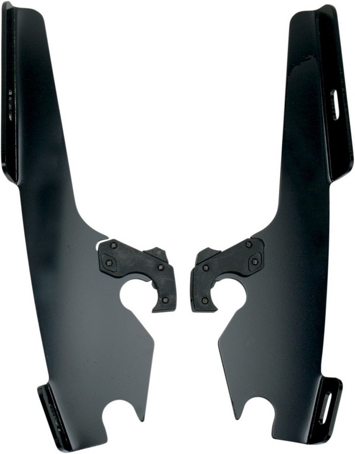 ■商品概要カラー：ブラック仕上げ：EコートU.S.A.製：○モデル：SPORTSHIELD専用設計：○スタイル：バットウィング、ウインドシールドタイプ：プレートキットCOLOR：BlackFINISH：E-coatedMADE IN THE U.S.A.：YesMODEL：SportshieldSPECIFIC APPLICATION：YesSTYLE：Batwing，WindshieldTYPE：Plate-Only Kit■詳細説明・Gone are the days of fumbling with tools to remove yourwindshield・The revolutionary No-Tool Trigger-Lock hardware features aninnovative system that allows you to quickly and easily remove yourwindshields without the use of any tools・A pair of latches lock the windshield down until the spring loaded”trigger locks”are intentionally disengaged， allowing the rider toremove the windshield・Hardware is fully adjustable to achieve just the right windshieldangle・Kits are available in a combination of CNC-machined aluminumplates， stainless steel bolts and aluminum anchors， or blackE-coated plates， bolts and anchors・Kits are custom-fit to each style of bike for a truly no-hassleinstallation・Made in the U.S.A.・Allow changing from Fats/Slim to Sportshield or from Sportshieldto Fats/Slim without purchasing the entire mounting hardware・Mounts Memphis Shades Lowers to most motorcycles・Each kit contains two fork clamp/mounting assemblies and allnecessary hardware to mount Lowers plastic・Kits can be used with select Memphis Shades windshields andseveral OEM windshields・Sold in pairs；must order Lowers plastic separately■注意点※取り扱い説明書は英語となります。※輸入商材の為、納期が遅れる場合がございます。あらかじめご了承ください。■適合車種Breakout (EFI) - FXSBSE 2013 - 2014&ensp;Breakout (EFI) - FXSBSE 2013 - 2014Breakout (EFI) FXSB 2013 - 2017&ensp;Breakout (EFI) FXSB 2013 - 2017Dyna Fat Bob (EFI) - FXDF 2008 - 2017&ensp;Dyna Fat Bob (EFI) - FXDF 2008 - 2017Dyna Wide Glide (EFI) - FXDWG 2014 - 2017&ensp;Dyna Wide Glide (EFI) - FXDWG 2014 - 2017Dyna Wide Glide - FXDWG 2006 - 2008&ensp;Dyna Wide Glide - FXDWG 2006 - 2008Dyna Wide Glide - FXDWG 2010 - 2014&ensp;Dyna Wide Glide - FXDWG 2010 - 2014XV1900C Raider&ensp;XV1900C Raider 年式: 08-15