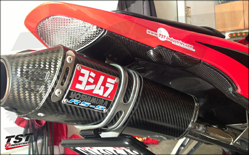 TST ティーエスティー カーボンアンダーテールカウル EXHAUST CUT：Yoshimura RS-5 FABRIC／FINISH：Twill Weave／Gloss CBR600RR 2007-2012