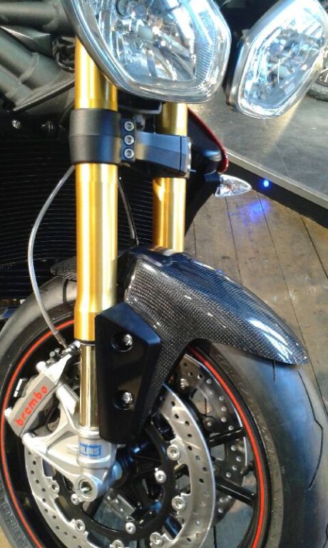 Pyramid Plastics ピラミッドプラスチック フロント・マッドガード／フェンダー、リアル・カーボン(FRONT MUDGUARD／FENDER - REAL CARBON) SPEED TRIPLE TRIUMPH トライアンフ フロントフェンダー フェンダー関連 外装