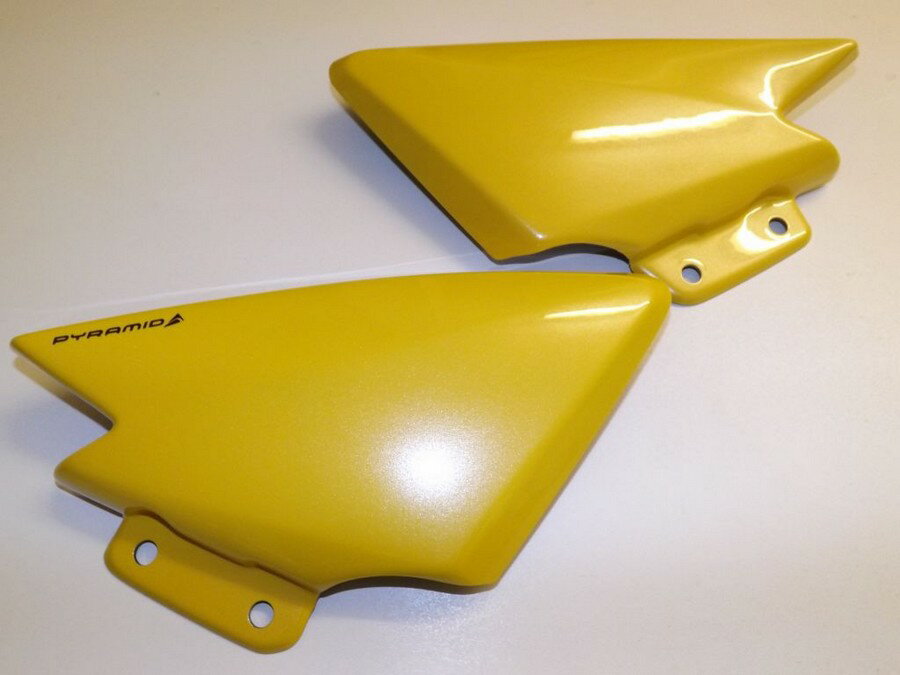 Pyramid Plastics ピラミッドプラスチック カドミウム／エクストリーム・イエロー・インフィル・パネル(ペア)(Cadmium／Extreme Yellow Infill Panel (Pair)) MT09 FZ09 YAMAHA ヤマハ サイドカウル・サイドカバー カウル関連 外装