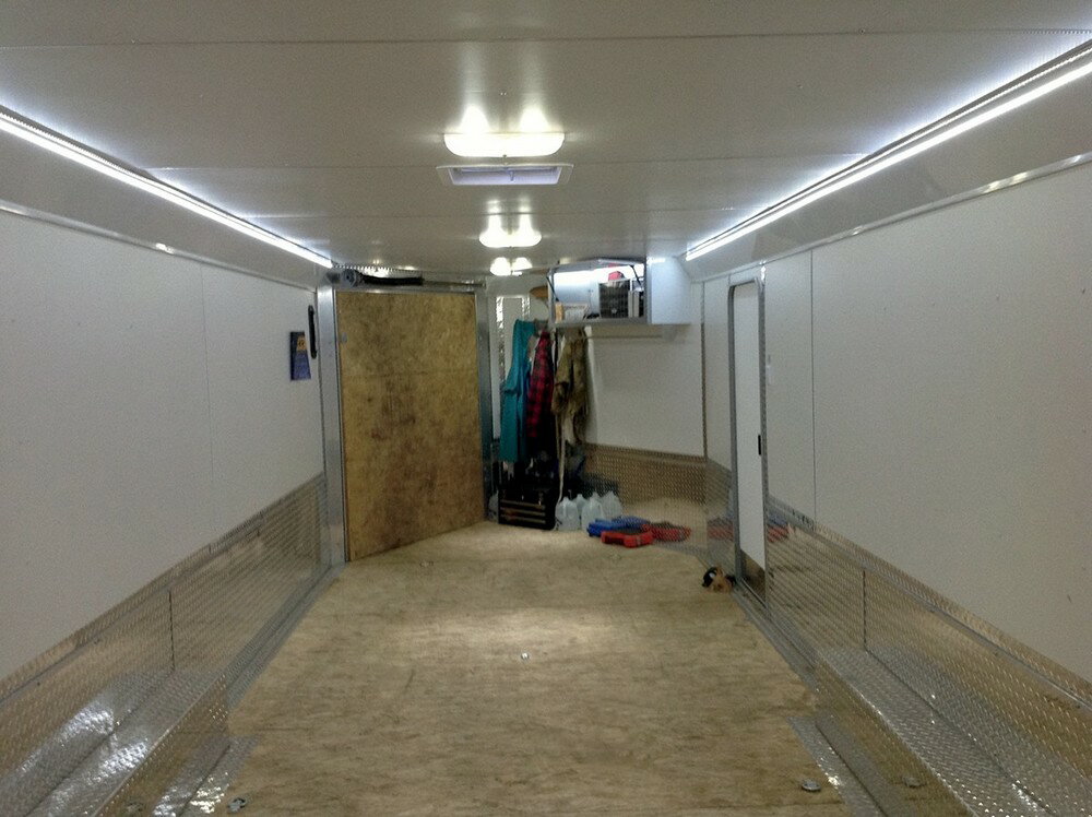 BRITE-LITES ブライトライツ トレーラーランプ LED ストリップ 25’ホワイト 【LIGHT STRIP 25’WHITE [2040-1212]】 LED電装・LEDドレスアップパーツ 灯火類 電装系