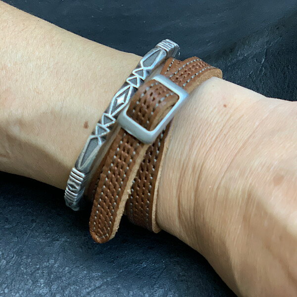 【静電気防止ブレスレット】 栃木レザー ミッドブラウン・限定色 10ミリ幅 本革 Wステッチ W巻き 帯電防止 ブレスレット ギフト プレゼント 牛革 静電気対...
