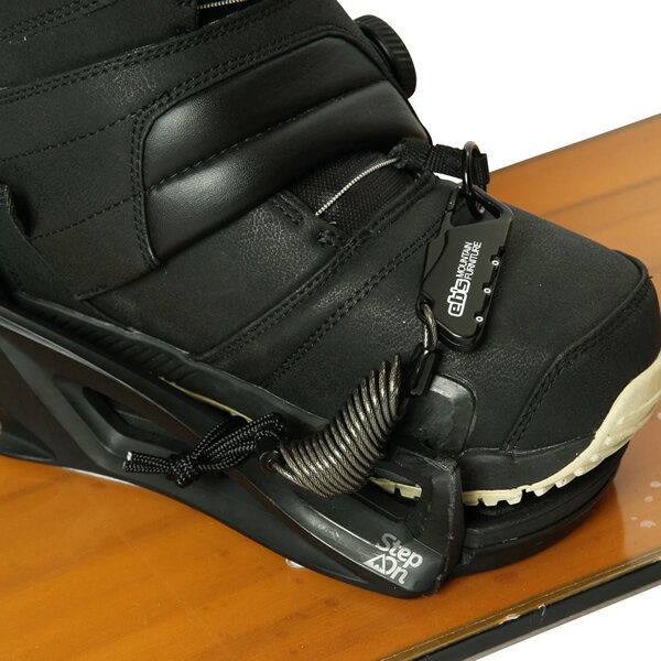 ��3/10�ޤǡ�3000�߰ʾ��300��OFF�����ݥ��ebs ���ӥ� ���Ρ��ܡ��ɡ����դ��꡼���女���ɡ�LOCK LEASH ���Ρ��ܡ��� ���������꡼���磻�䡼���å� ��ʪ����C1��