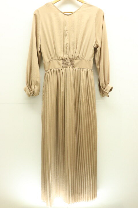 【中古】IENA SLOBE レディースシャツワンピース F ビンテージサテンフロントボタンプリーツワンピース IENA SLOBE F ベージュ 肌色