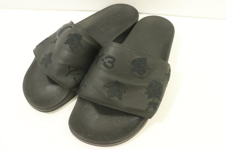【中古】 Y-3 メンズサンダル 28.5cm ADILETTE AOP シャワーサンダル Y-3 28.5cm 黒 ブラック 総柄 刺繍