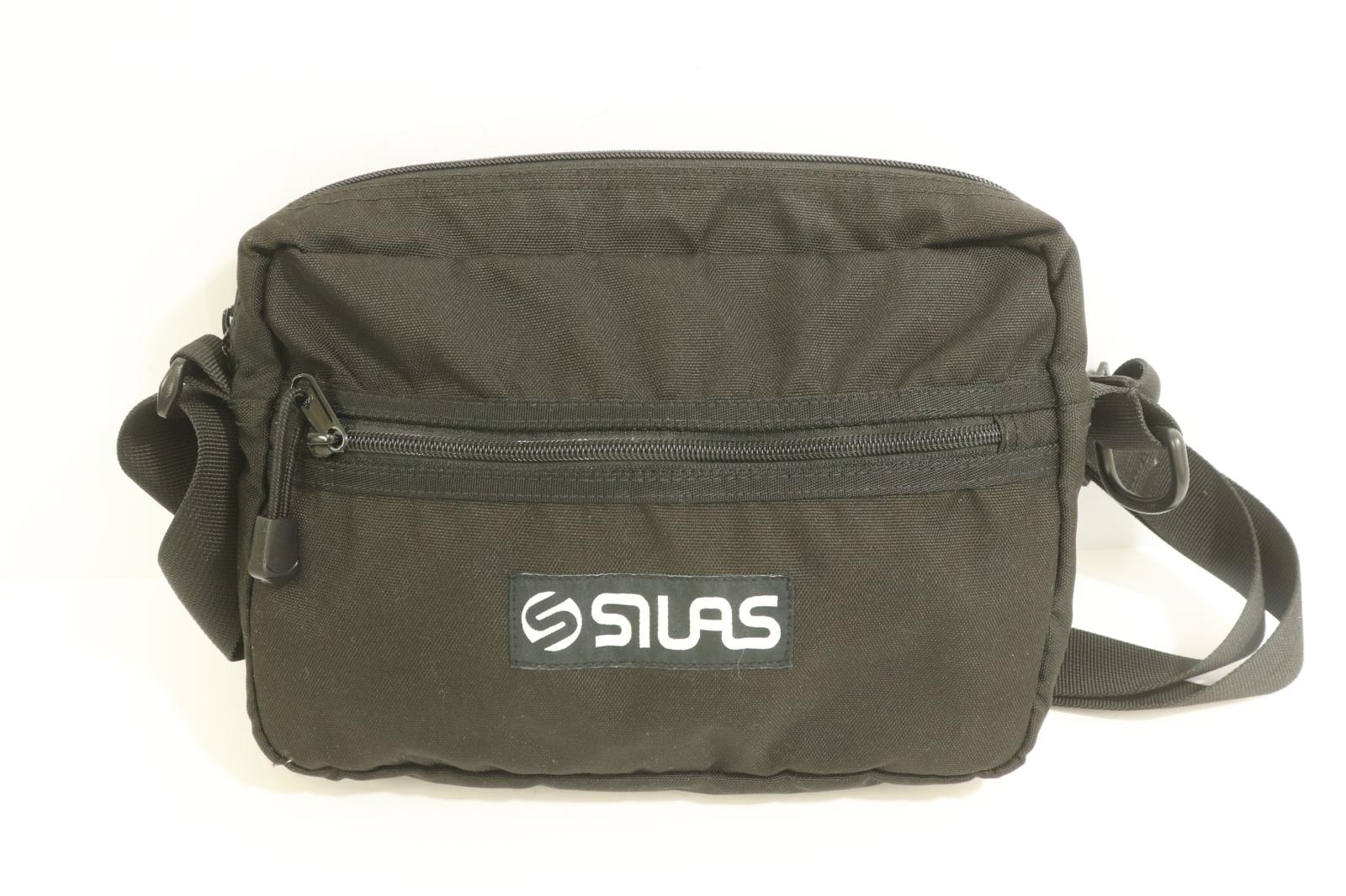 C, D, T, R, W - 【中古】 SILAS メンズショルダーバッグ -- BOX LOGO SHOULDER BAG SILAS -- 黒 ブラック ロゴ