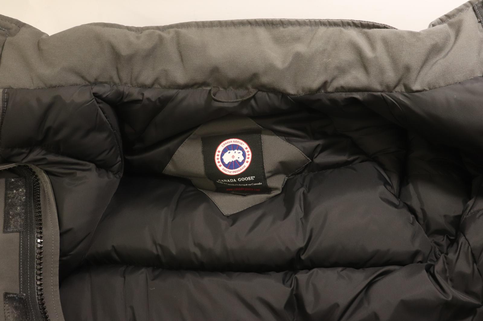 【中古】 CANADA GOOSE メンズダウンジャケット S KAMLOOPS CANADA GOOSE S グレー 灰