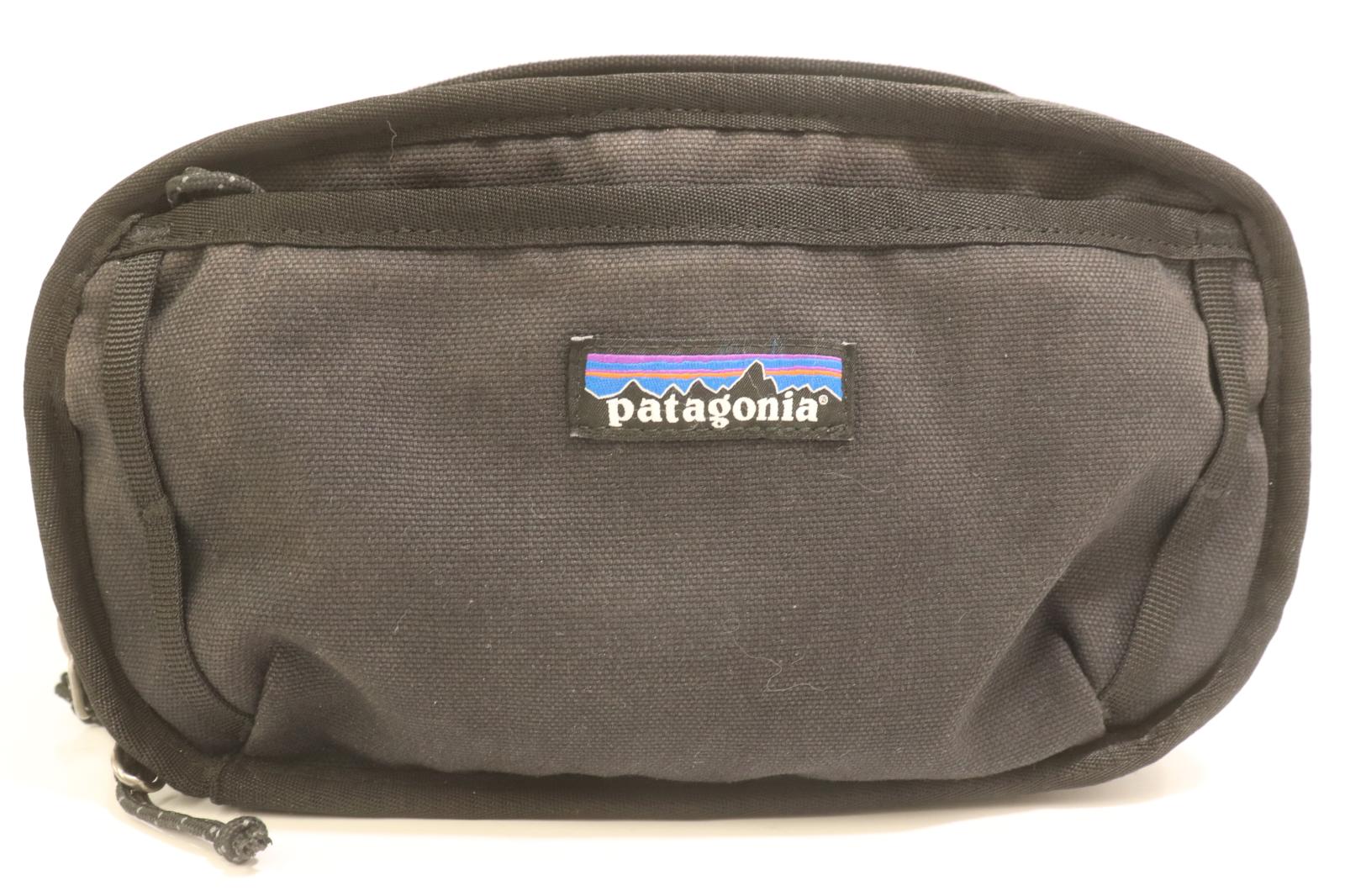 【中古】 patagonia メンズショルダーバッグ -- FIELD SMITH HIP PACK patagonia -- 黒 ブラック ロゴ