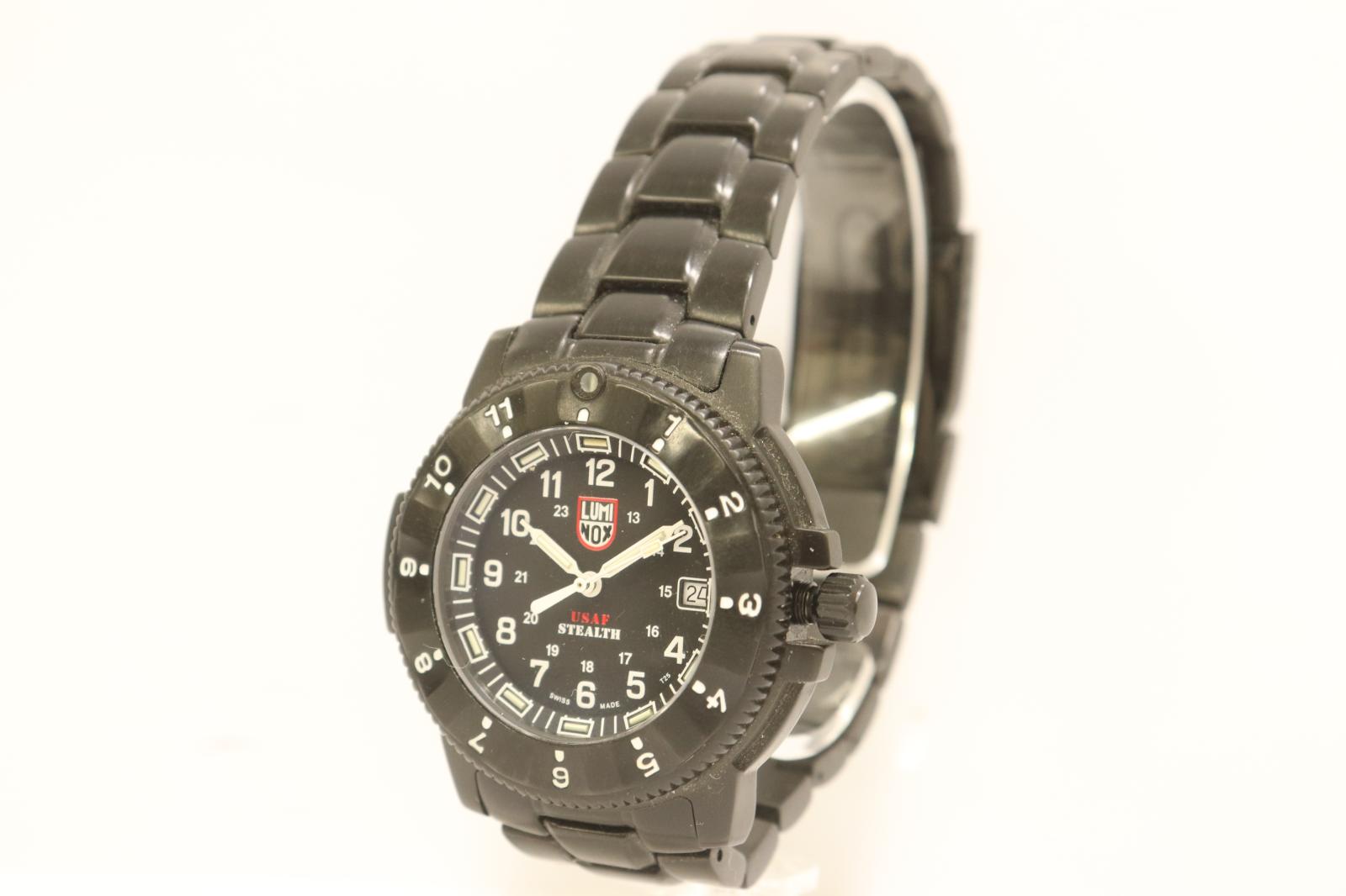 【中古】 Luminox メンズ腕時計 -- 限�
