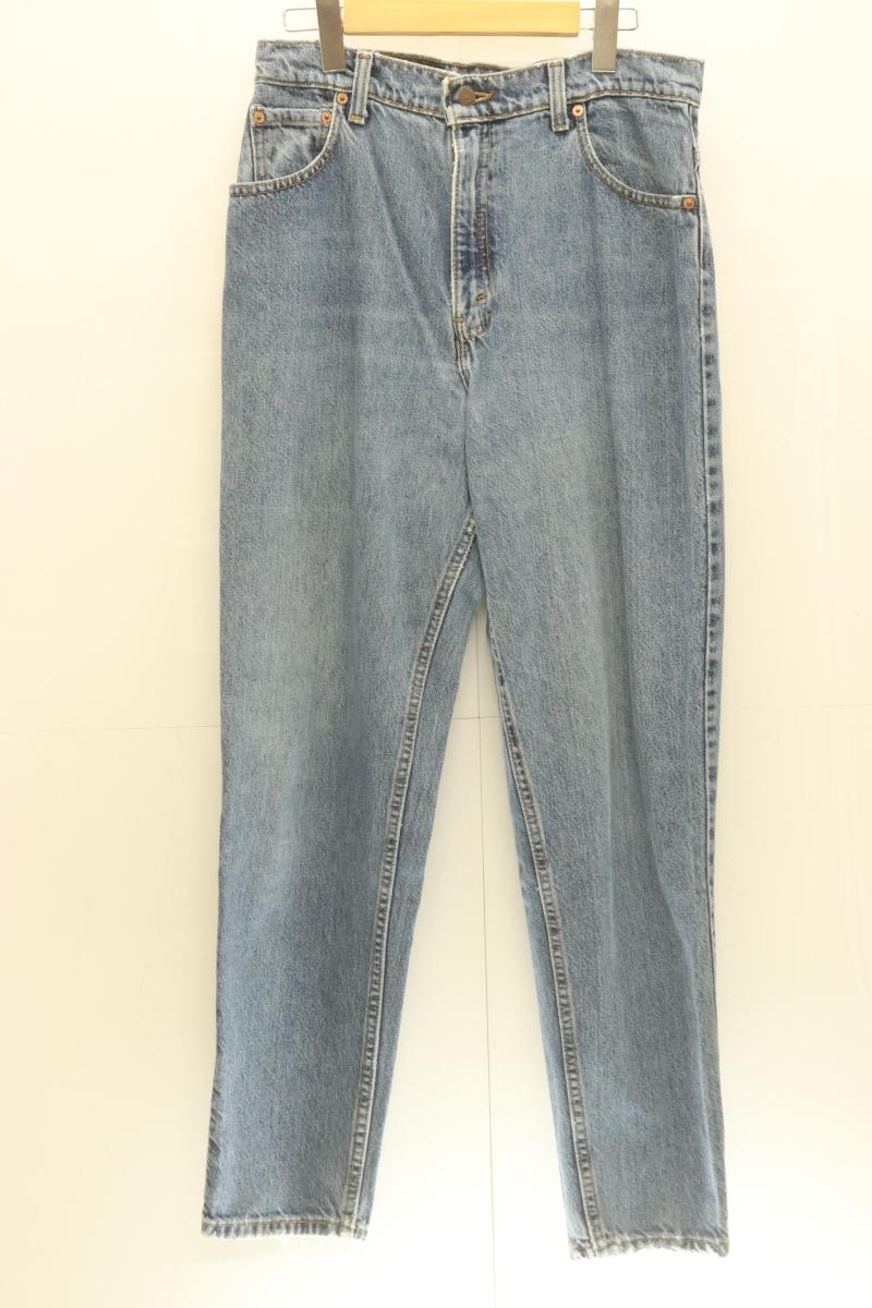 Rakuten - 【中古】 LEVIS メンズデニムパンツ -- 551 デニムパンツ LEVIS -- インディゴブルー 藍 ロゴ