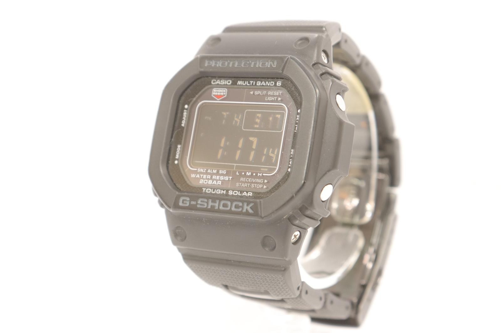 【中古】 CASIO メンズ腕時計 -- G-SHOCK メンズ腕時計 CASIO -- 黒 ブラック 無地