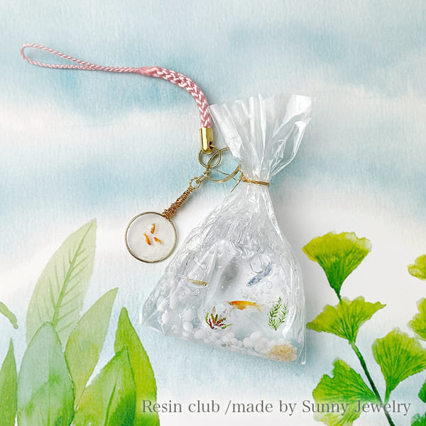 人気の魚シリーズに メダカが登場 アクアリウム柄シールとの組み合わせは相性抜群です Resin Club レジンクラブ メダカ ずっと気になってた