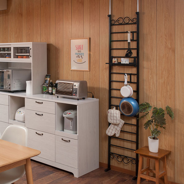 突っ張り ラダーラック パーテーション 壁面ラック 間仕切り 幅40cm 突っ張り 棚板1枚付 日本製 メルヘ..