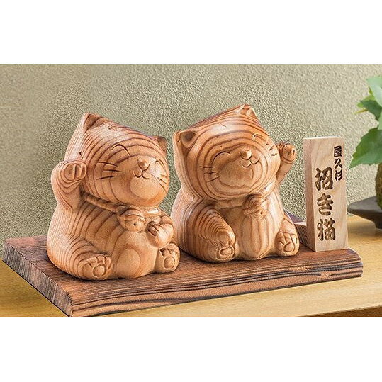 屋久杉 招き猫 2体セット 屋久杉認定シール付き 台座付き 木彫り 風水 開運 金運 ...