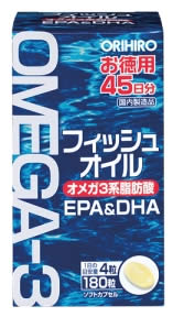 リニューアルに伴いパッケージ・内容等予告なく変更する場合がございます。予めご了承ください。 名　称 フィッシュオイル　45日分 内容量 180粒（1粒455mg/内容液300mg） 特　徴 ◆EPA・DHAを含むイワシ・マグロ・カツオ由来の魚油を魚の苦手な方にもご利用しやすいようソフトカプセルに詰めた食品です。 ◆食事の偏りが気になる方や魚嫌いの方、健康が気になる方などの栄養補助食品としてお召し上がりください。 ◆1日目安量：4粒　45日分 原材料 EPA・DHA含有精製魚油／ゼラチン、グリセリン、酸化防止剤（V.E） 主要成分 製品4粒（1.82g/ゼラチンカプセルを含む）中： EPA（エイコサペンタエン酸） 186mg DHA（ドコサヘキサエン酸） 124mg お召し上がり方 ・1日4粒を目安に水またはお湯と共にお召し上がりください。 ・のどに違和感のある場合は水を多めに飲んでください。 ・初めてご利用いただくお客様は少量からお召し上がりください。 ・1日の摂取目安量をお守りください。 区　分 サプリメント/EPA・DHA含有精製魚油加工食品/原産国　日本 ご注意 ◆本品記載の使用法・使用上の注意をよくお読みの上ご使用下さい。 販売元 オリヒロプランデュ株式会社　群馬県高崎市下大島町613番地 お問い合わせ　電話：0120-534-455 広告文責 株式会社ツルハグループマーチャンダイジング カスタマーセンター　0852-53-0680 JANコード：4971493105779　