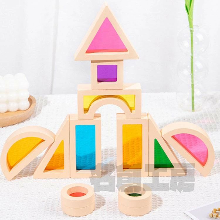 クロノウェルシスの誕生日 知育玩具 クリア ブロック 透明 アクリル樹脂 木のおもちゃ 出産祝い カラフル 積み木 積木 つみき おもちゃ レインボー 色彩遊び 誕生日 贈り物 クリスマス プレゼント 創造力 考える力 プレ 大人も楽しめる木のおもちゃ｜アングル2