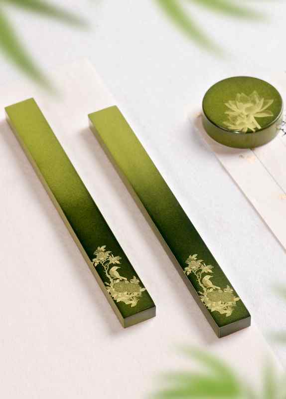・工芸: 彩絵・形状: 円形・: 並蒂蓮, 花鳥, 喜上梢, 相盈竹, 竹澗影, 相盈竹と並蒂蓮のセット, 竹澗影と喜上梢のセット, 花鳥の対セット・工芸: 彩絵・形状: 円形・: 並蒂蓮, 花鳥, 喜上梢, 相盈竹, 竹澗影, 相盈竹と並蒂蓮のセット, 竹澗影と喜上梢のセット, 花鳥の対セット