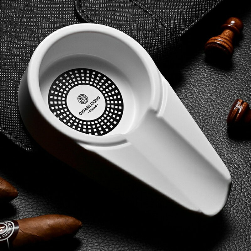 【10%OFFクーポン配布中】送料無料葉巻 メラミン樹脂 灰皿セット ウッドシガー灰皿 シガーカッター パンチカッター シガーベッド 灰皿 葉巻 たばこ 灰皿方形 ウイスキーグラスホルダー 高光沢 父の日 プレゼント