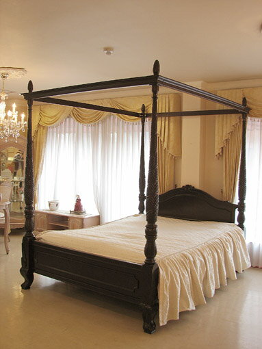 天蓋付きベッド クラシックスタイル2 クィーンサイズ ブラウン色 輸入家具 オーダー家具 プリンセス家具