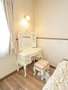 ビバリーヒルズ ドレッサー お花模様の彫刻 天板高さ 68cm スツール付き アントワネットのタッセルの張地 輸入家具 オーダー家具 プリンセス家具 ロココ調 ...