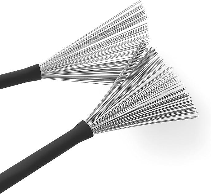 「Jazz Telescopic Wire Brush / TB3」 メーカー商品説明 PROMARKブラシは、スティックでは絶対に得ることが出来ない独特な響きと、 しなやかでソフトな音色が魅力のブラシである。 フィーリングを重んじるプレイヤーにとって重要なグリップ感、繊細さを持ち合わせ、 幅広いジャンルに対応可能なブラシとなっている。 ※こちらの商品は日本国内代理店商品となります(並行輸入品は代理店保証を受けることが出来ません) 仕様 / SPECIFICATIONS ●品番：TB3(収納式ブラシ) ●材質：ワイヤー ●サイズ ・全長：約303mm ・ハンドル部長さ：約173mm ・ワイヤー部長さ：約130mm ・グリップ径：約12.7mm ・重さ：約50g(1本) 価格や仕様は予告なく変更する場合がございます。予めご了承ください WEST MUSICからのお知らせ ※画像はメーカーサンプル画像です。 ※ネット上の在庫状況の反映には迅速を務めておりますが、店頭、他サイトにて完売した場合はご了承くださいませ。 ※ご不明な点はメール・お電話でお気軽にお問い合わせください♪