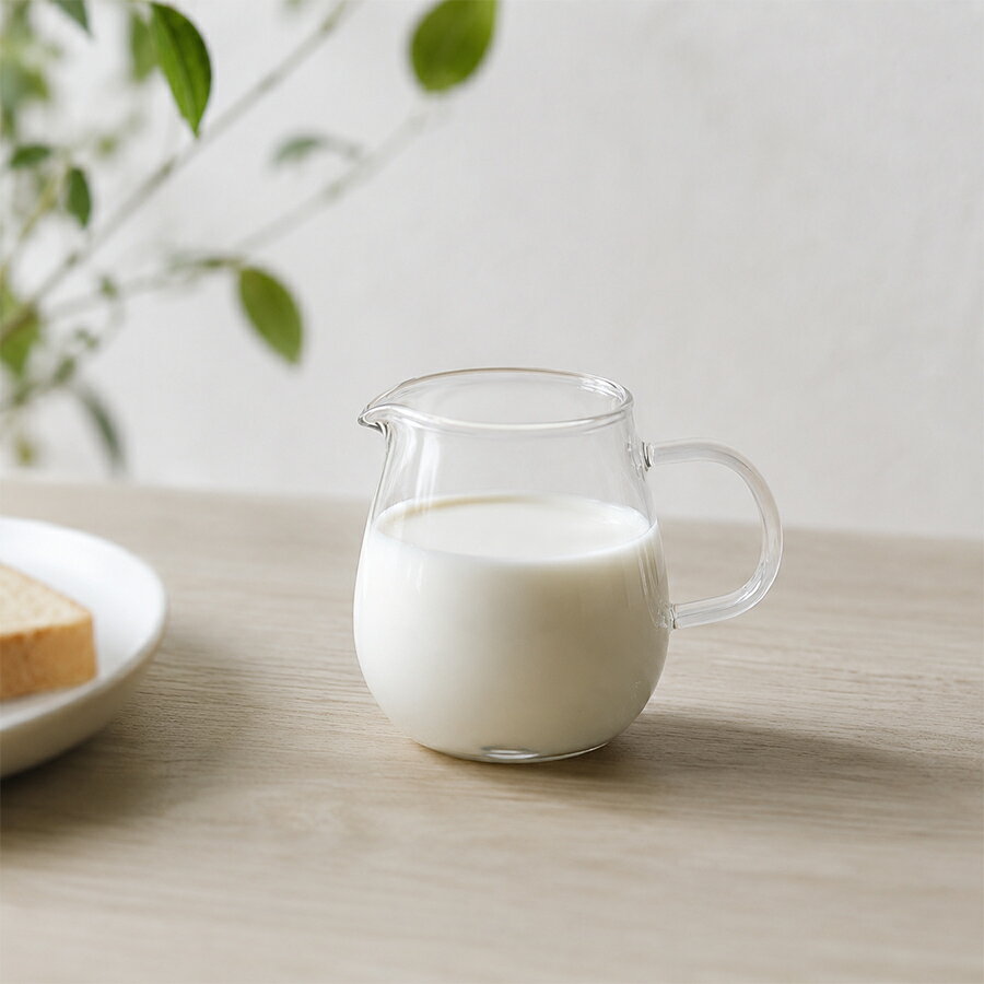 Rakuten - 【メーカー取り寄せ】UNITEA ミルクピッチャー 180ml【キントー KINTO】ユニティ 電子レンジ対応 食洗機対応 耐熱ガラス ミニ おしゃれ かわいい ジャグ 透明 クリア コーヒー 食器 テーブルウェア 牛乳 ポット 容器 ガムシロップ ドレッシング ソース 紅茶 調味料