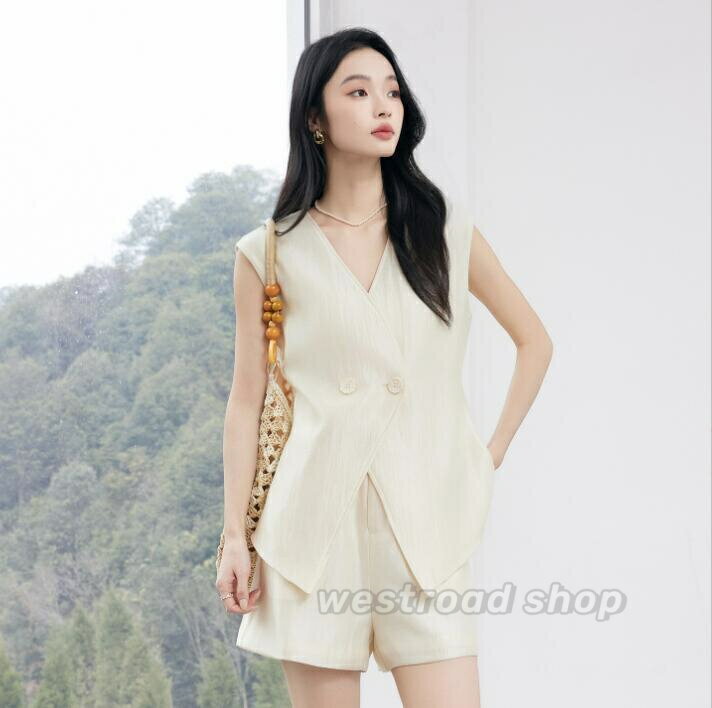 Rakuten - ダブルブレスト ベストスーツ レディース サマースーツ 女性 夏服 スーツ 洗える 袖なしジャケット ショートパンツ 短パンツ セットアップスーツ 涼しい 接触冷感 UVカット きれいめ セレモニー ママスーツ 通勤 オフィスカジュアル 大きいサイズ