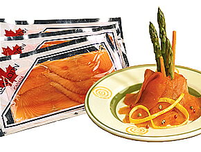 ★【キング】スモークサーモンスライス(150g×3)カナダ産/北海道へは別途700円(税別)沖縄へは別途2300円(税別)送料加算となります。