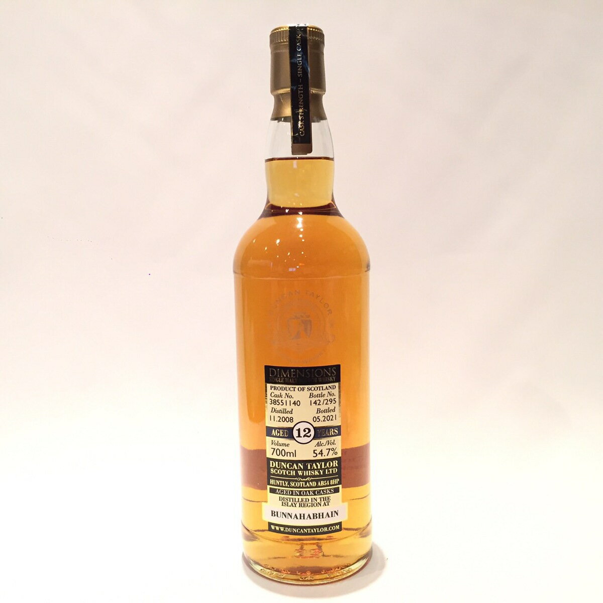 ブナハーブン Bunnahabhain Duncan Taylor & Co. Ltd. Dimensions 2008 - 2021 12 Years old Alc./Vol. 54.7% / 700ml Cask 38551140 Sherry Cask matured