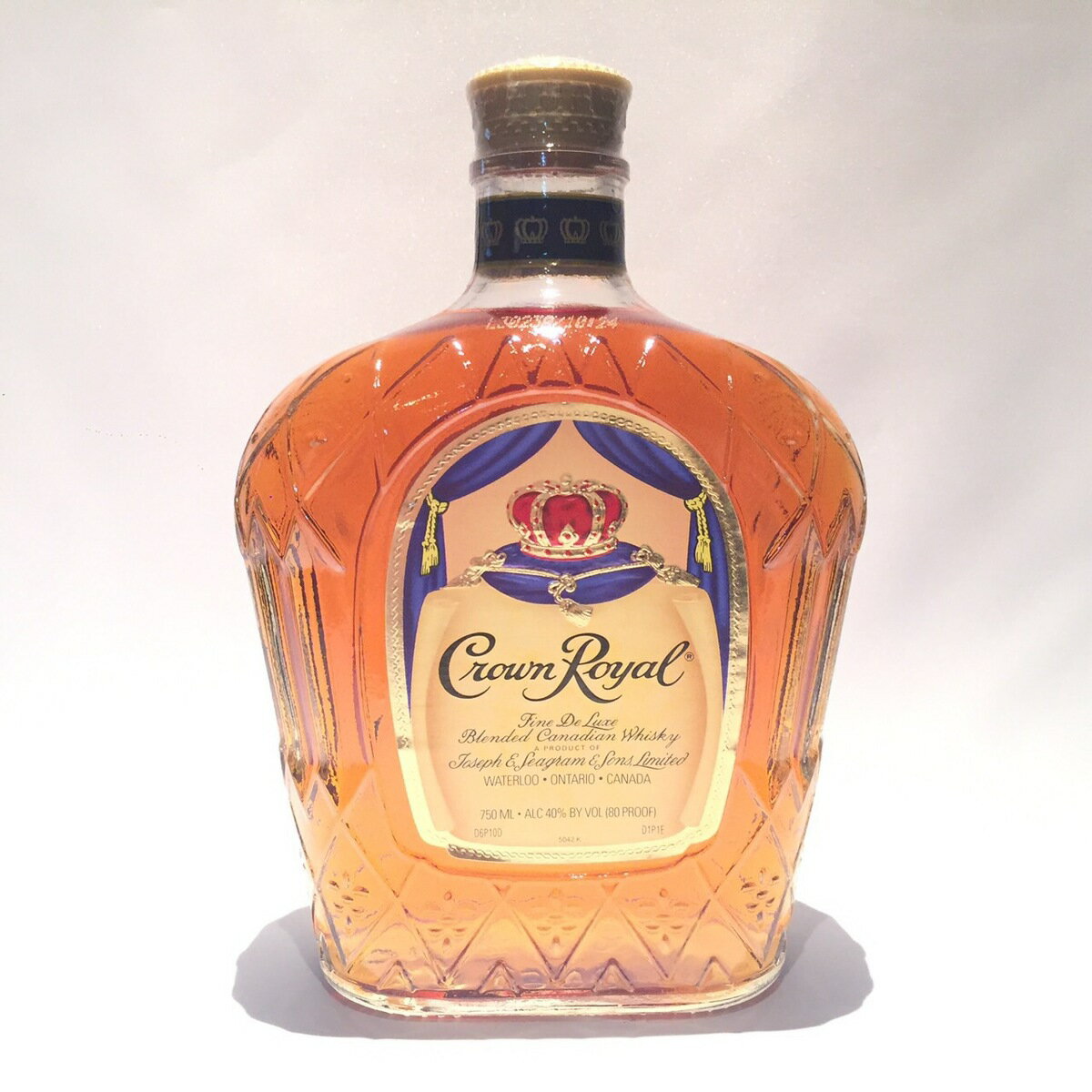 【化粧箱入り】クラウン ロイヤルCrown Royal80PROOF / 750ml