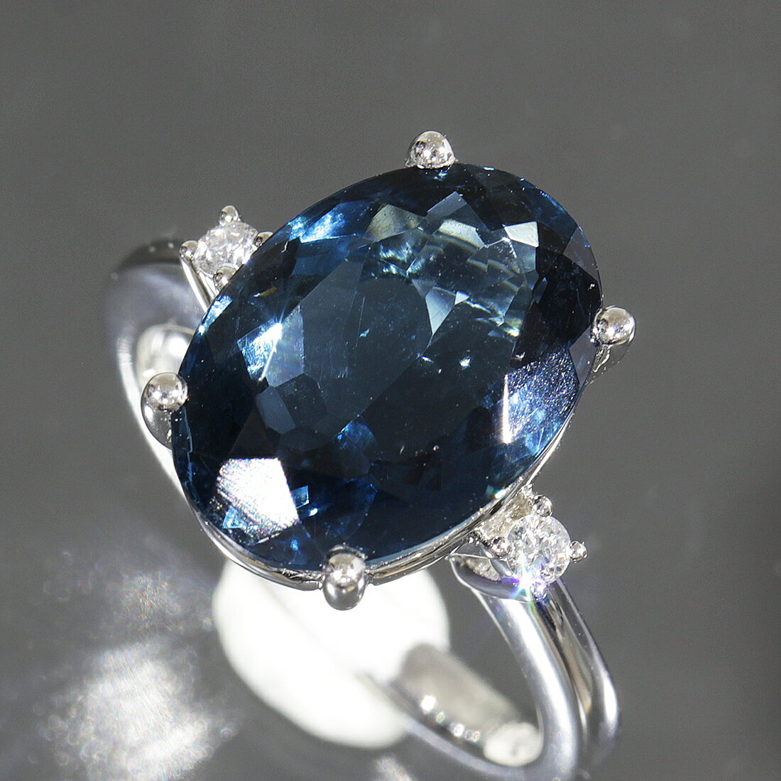 GAI 〜Petit Jewelry〜
K18WG
ホワイトサファイア ハートモチーフ リング GAI 〜Petit Jewelry〜
K18WG
ホワイトサファイア ハートモチーフ リング