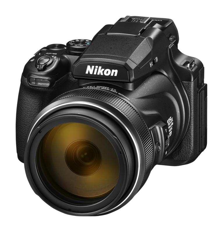 NIKON COOLPIX P1100。