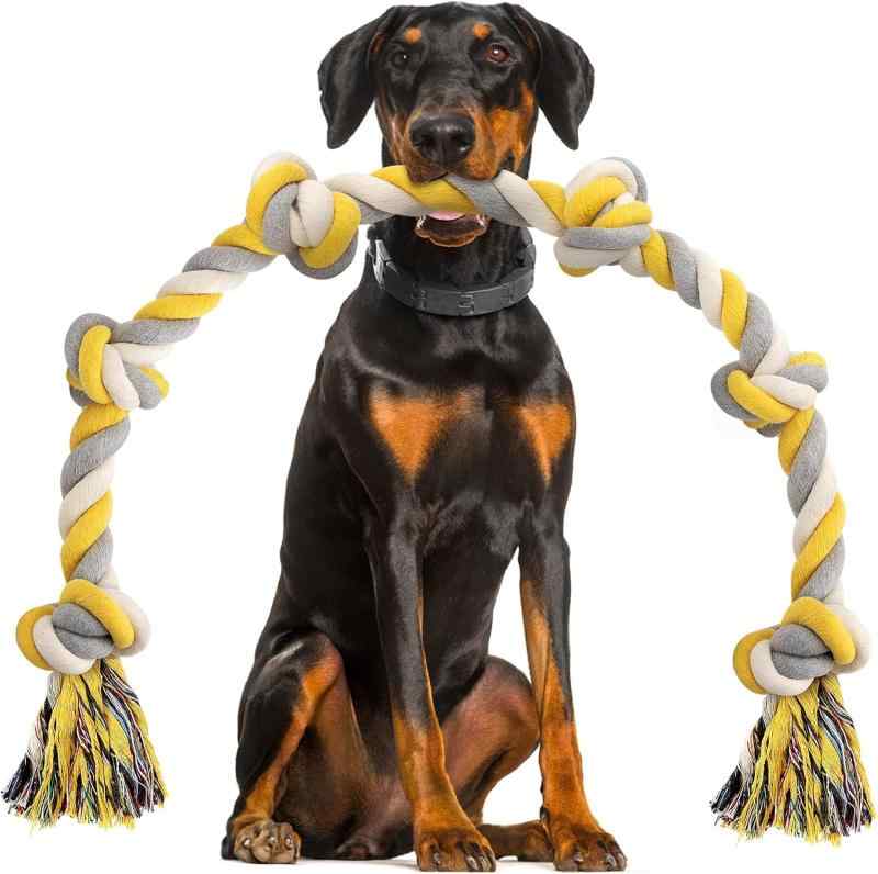 XXL 大型犬 おもちゃ ロープ 6ノット 犬 玩具 ロープ ほぼ壊れない 100cm ストレス解消 100%コットン 犬噛むおもちゃ 丈夫💯いつも安全を第一に: 100%天然の洗えるコットンで作られたロープおもちゃは、噛んで遊んでも安全です。我々はいつもペットの健康を第一位にしています。🔥長くて丈夫なロープ：長さ100cm、ノットは6つあります。このロープおもちゃは極頑丈で、愛犬に長く伴えます。噛むうちに、歯がきれいになり、ストレス解消にもなります。🐶極耐久で激しく噛む犬向け: 重さ850g。特に大型犬や強く噛む犬　に最適です。この頑丈なロープおもちゃは、愛犬を遊びに集中させ、家具や靴などを噛み傷から守ります。💘最高の綱引きおもちゃ: このほぼ壊れない犬用ロープは十分に太く、長く、大型犬の綱引きゲームに耐えられます。トレーニング道具としても使用できます。十分長く、犬の歯から距離をとることができます。🛒Norvy からの: 本社の犬用ロープおもちゃはほぼ壊れませんが、まれに、極めて強い噛みに耐えられず破損する可能性があります。この場合は、本社にご連絡ください。交換させていただきます。