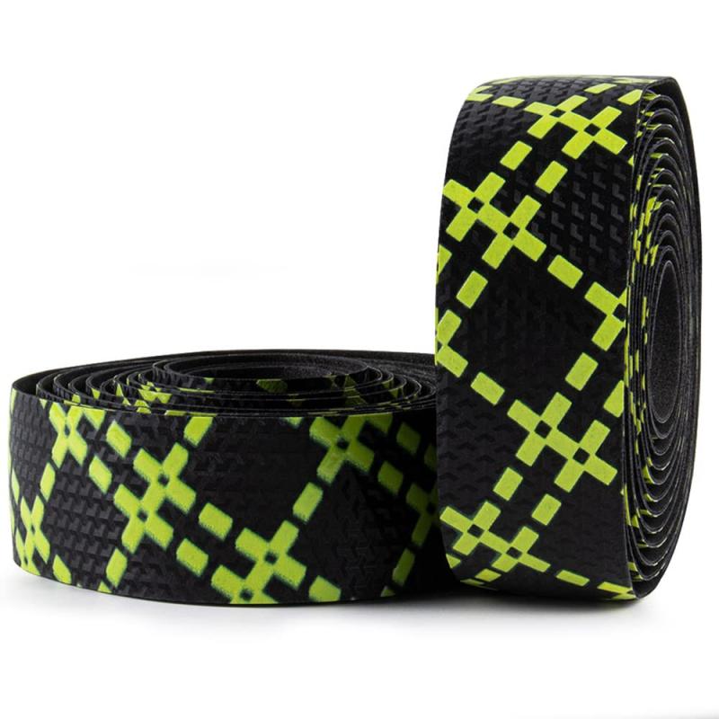 ドロップハンドル バーテープ ロードバイク エンドプラグ付き EVA+シリコーン製 左右セット SPX6商品内容:バーテープ×2本、エンドキャップ×2個、エンドテープ×2枚 寸法:長さ2150mm 幅30mm 厚み2.5mm 重量:80g 材質:EVA+シリコーン高品質素材:軽量ながら伸縮性が良く，表面滑り止め加工のシリコーン素材を使用したバーテープは、優れた触感と高いコントロール性を提供し、自転車の乗り心地を向上させます。衝撃吸収:衝撃吸収性に優れたEVAとシリコーン素材の2層構造のバーテープは、地面からの衝撃が伝わりにくいのが特徴です。手のひらの負担を軽減することで長時間乗っても疲れません。幅広い用途:一般の自転車、ロードバイク、マウンテンバイク、ベビーカー、釣り竿などに幅広く適しています。取り付け簡単:バーテープの裏面が台形カットになっているのできれいに巻きやすく、自然と表面はフラットになります。エンドキャップも付属していますので末端の処理も簡単です。