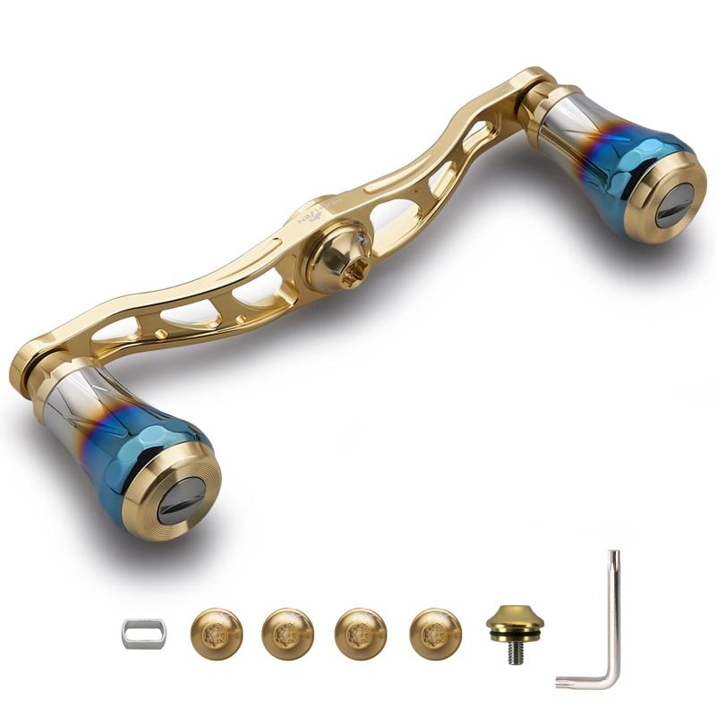 HEIGHTEN V2.0 90mm/105mm/115mm ベイト リール ハンドル シマノ(shimano) ダイワ(daiwa) アブガルシア(abu) 通用 ベイトリール 用 航空アルミ製 Aurora Series (V2.0-105mm - ゴールド) (0137)特徴: 新型Aurora V2.0 焼き色ハンドルノブ強度＆薄肉軽量化6.8g、新型90mm/105mmハンドル強度＆薄肉軽量化、全体的に強度確保前提で薄肉軽量に進化厳しい塩水霧試験＆海水試験通過。適応機種: 取付部4x7mm、5x8mmのシマノ(shimano) ダイワ(daiwa) アブガルシア(abu)のベイトリールに適用。サイズ: ノブ直径20mm、ハンドル軸心距離90mm/105mm/115mm 【総重】30g/33g/36.5【素材】70シリーズ航空アルミ。付属品タイプ1 - 90mm/105mmハンドル: ダイワ(daiwa) ナット2個、シマノ(shimano) ナット2個、ダイワ(daiwa) STEEZ ナット1個、転換スリーブ1個、レンチ1個。付属品タイプ2 - 115mmハンドル: ダイワ(daiwa) ナット2個、シマノ(shimano)ナット2個、ダイワ(daiwa) STEEZ ナット1個、6角ワッシャー 6個(取付部4x7mm、5x8mm)、レンチ1個。期間: 60日品質(付属を除く)保障付きます。交換可能対応機種はの対応表の限りではありませんので、何か問題がございましたら、メールでご連絡おねがいいたします。