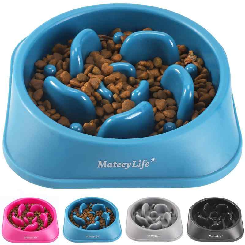 MateeyLife 犬 早食い防止 食器 大型犬 対応 ノンスリップ 迷路デザインボウル 消化促進 胃捻転・胃拡張 対策 アンチガルプ 食洗機対応 安全素材 PP製【早食い防止で愛犬の健康を】迷路のようなデザインが食事のスピードを最大10倍遅くし、ゆっくりとよく噛む習慣を促します。これにより、喉詰まりや消化不良、胃捻転・胃拡張のリスクを軽減。愛犬の健康な食生活をしっかりサポートします。【ストレス軽減＆知的遊びに】食事中に夢中になる楽しさを提供し、落ち着いて食事に集中させることで、不安や過食行動を和らげます。知的刺激を与えるパズルとしての役割もあり、わんちゃんの満足度を高めます。【滑り止め&amp;安心設計で安全安心】底部の滑り止め加工で器が動くのを防止。低めの突起と広めの溝で、舌を器用に使って食事を楽しむため、歯や歯茎を傷めず安全です。転倒しにくい設計でお部屋を汚しません。【フード対応広く素材も安全】ドライフードはもちろん、ウェットフードや生食など、さまざまな食事に対応。食品基準を満たした安全なポリプロピレン素材を使用しており、安心してご利用いただけます。耐久性にも優れています。【お手入れ簡単で清潔を維持】食洗機の上段での洗浄が可能です。あるいは、簡単な水洗いでもきれいになります。面倒な手間が減り、愛犬と過ごす時間をより多く作れるのは嬉しいですね。