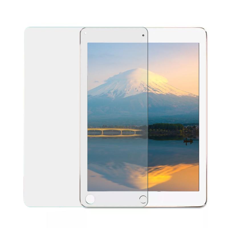 アンチグレア iPadmini4/5/2019 ガラスフィルム アイパッドミニ7.9インチ 液晶スクラブガラス さらさら 指紋防止 反射防止【対応機種】iPad mini4/5 2019 /アイパッド ミニ 7.9インチ のために専門設計。他のiPadモデルに対応できません。【サラサラ手触り】表面を顕微鏡で見ると、スクラブ保護フィルムはボコボコと凹凸が見えます。この凹凸は人間の指では段差として感じることはなく、触れる面積が減るため一般的な強化ガラスと比べるとサラサラとした使用感になるのです。表面が「サラサラ」としているので、快適にゲームやフリック操作することが可能です。【飛散防止・硬度9H】液晶保護ガラスフィルムが割れた時に破片が飛散しない加工を施しております。また、カッター等刃物の傷がつかない9Hの硬さを持ちながら製の旭硝子ガラスを採用し、衝撃を和らげます。大切なiPadの画面割れによる破損修理を防げます。ご利用者様の液晶画面を徹底的に保護します。【指紋防止】特殊加工のスクラブ保護フィルムは、フィルムに撥油撥水コーティングが施され、指紋や汚れが付きにくい、触り心地もサラサラで、スワイプ操作がスムーズにできます。【ピタ貼り】位置合わせ・貼り付けがしやすいように工夫しており、貼付道具も付属しています。エアーレス加工により、軽く押すだけてフィルムが自己吸着します。初心者でも完璧にこなせるため、失敗を心配せずに貼り付けられます。