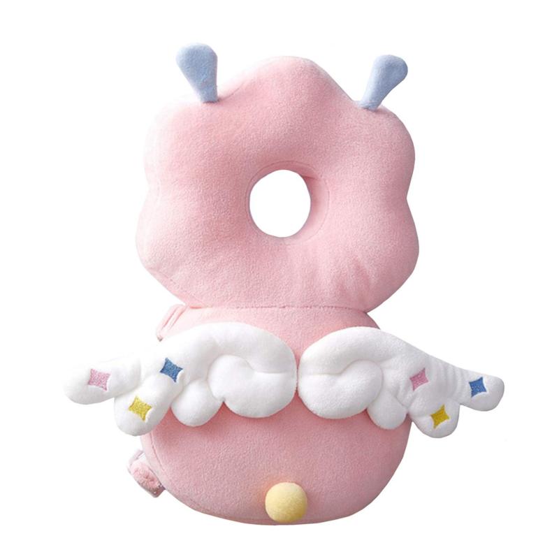 Sonriia ベビー あたま ガード ヘッドガード ごっつん防止リュック クッション 転倒防止 怪我防止 肩紐調節可 5ヶ月以上用 安全対策 出産祝い プレゼント ギフト (エンゼル-ピンク-フランネル)【成長のプレゼント】ごっつん防止リュックは、赤ちゃんが歩くことを学ぶときに欠かせないアイテムです。オールシーズン対応、かわいいエンゲルの設計で、出産祝い、お孫さんへの贈り物にもおすすめです。【柔らかな素材＆通気性抜群】中身は軽くて回弾力バツグンのPPコットンを使用しており、ふんわりとした肌に優しい素材です。表地は肌触りがなめらかで通気性もよく、汗をかきやすい赤ちゃんにも快適にお使いいただけます。おすわりしていると思たら、ゴロンと転がっていたりする赤ちゃん、万一床や机にぶつかった時の衝撃を和らげます。【頭部保護】中空の構造のために、頭部分は蒸れずに通気性と安定性が抜群です。外部からの衝撃を和らげて、赤ちゃんの頭部をしっかり守ってくれます。【肩紐自由調整】肩紐を自由に調整できるので、健やかに育つ赤ちゃんのショルダーサイズにも自由に調整可能です。 それに、赤ちゃんの成長に合わせて調節することができます。補助の横ひもが付きます。【製品情報】サイズ：約22×35cm メイン素材：ポリエステル/ライオセルファイバー