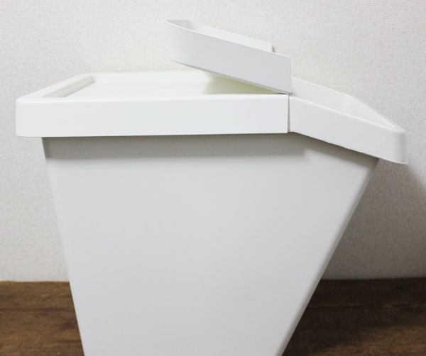 Ikea イケア通販 Sortera 分別ゴミ箱 ふた付き 60lのレビュー クチコミとして参考になる投稿2枚 Roomclip ルームクリップ Ikea イケア通販 Sortera 分別ゴミ箱 ふた付き 60lのレビュー クチコミとして参考になる投稿2枚 Roomclip ルームクリップ