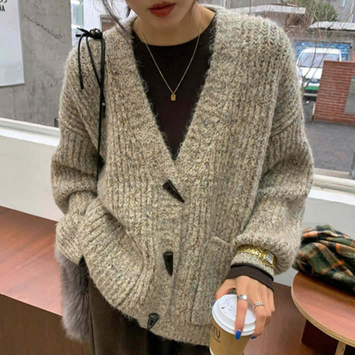 3点5% 5点8%クーポン! レディース カーディガン アウター 長袖 カットソー 羽織 トップス カジュアル 可愛い 大人カジュアル クール おしゃれ お出かけ 休日コーデ デイリー 普段着 グリーン ベージュ ブラック フリーサイズのサムネイル