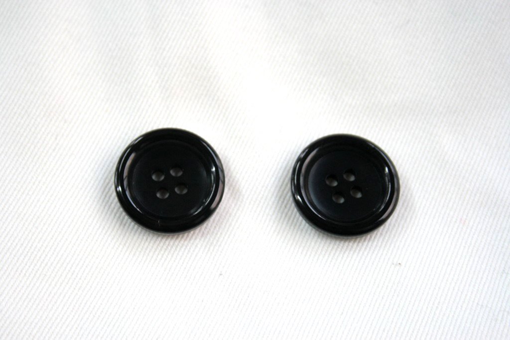 【送料無料】水牛 ボタン K-150 シリーズ (COLOR．5) 20mm2個スーツ前ボタン用セット ジャケット サイズ：20mm