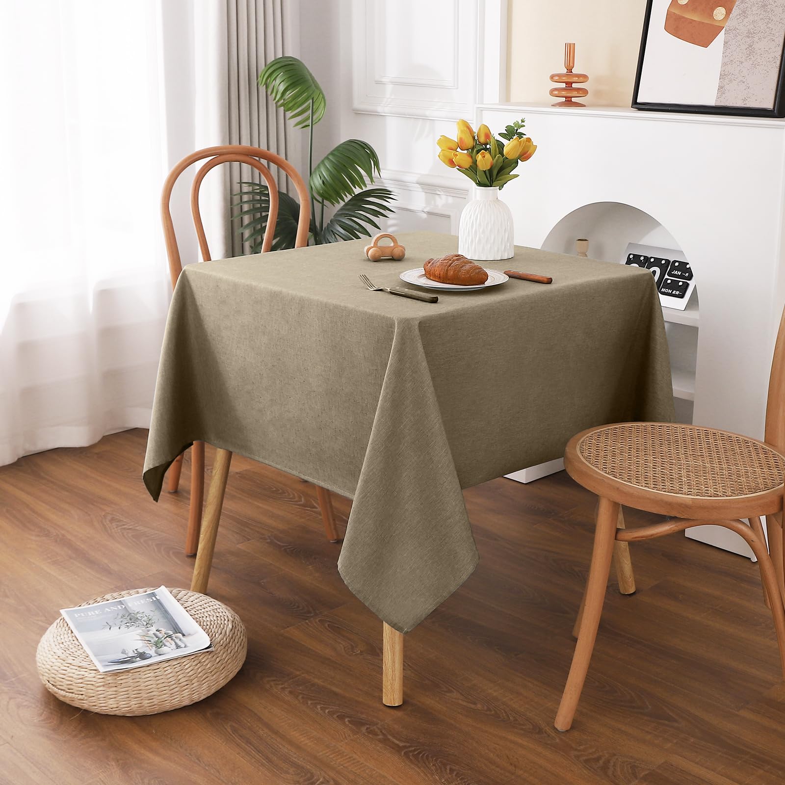 【送料無料】AooHome テーブルクロス 正方形 撥水 小さめ 方形 無地 汚れ防止 おしゃれ シンプル テーブルカバー リネン類 耐熱 速乾 丸洗い お手入れ簡単 業務用・家庭用 コーヒー色 90x90cm