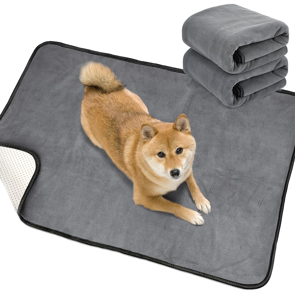 商品情報商品の説明主な仕様 洗って繰り返し使える布製のペットシーツです。何度でも洗って使える経済性、優れた吸収・防水・速乾性能でおしっこの拡散を防ぎます表地は子犬や老犬のケアにも最適な柔らかくて、吸水性の高いフリース生地。真ん中はポリエステルレイヤに防水コーティング。下に浸透する心配はありません。裏面はズレにくいノンスリップ仕上げ。滑りやすいフローリングでの転倒を防止します。ズレが原因の汚れから開放されます洗濯機での丸洗いが可能なのでお手入れも簡単です。ペーパーシーツのようにボロボロになったり、それを食べてしまったりという心配もなく、ゴミの量も削減できるので地球環境にとってもやさしいおすすめの用途例：車のシートやソファーの粗末に；老犬の失禁トレーニングパッドとして；ゲガや介護のケアの粗相対策に；ペッパーシーツを食べてしまう子犬のトイレとトレーニングに；子犬や高齢犬のマットとしてサイズ：L:91*121cm；XL:165*122cm；XXL:182*182cm;対象：小型犬〜大型犬、子犬〜成犬・介護犬　　猫、うさぎ、モルモット、etc