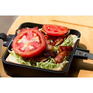 tent-MarkDESIGNSMultiHot-SandwichMaker2