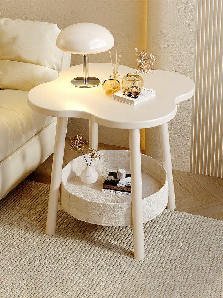 クリーム風の小さいお茶のいくつかの現代簡単なリビングルームのソファーのいくつかの小型のアイデアのベッドの頭の移動の物置棚の小さいテーブル