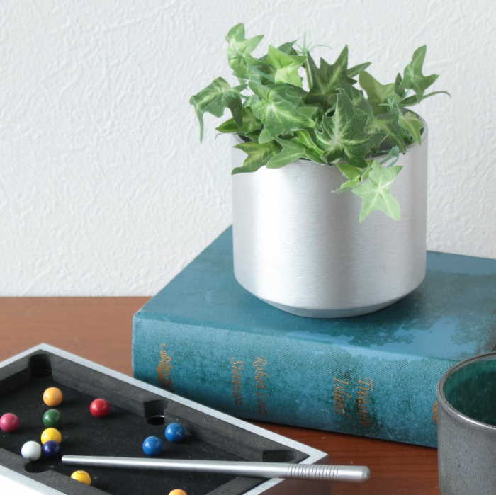 Rakuten - 植木鉢 おしゃれ 鉢 プランター ガーデニング 雑貨 室内 園芸用品 アルミ ラウンドポット インテリア ブラック シルバー