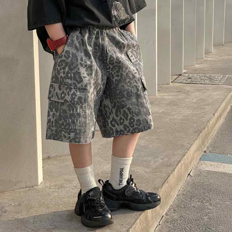 樂天商城 - ハーフパンツ キッズ おしゃれ カジュアル 半ズボン 男の子 夏 レオパード柄 韓国 ワイド 5分丈 ミディアムライズ