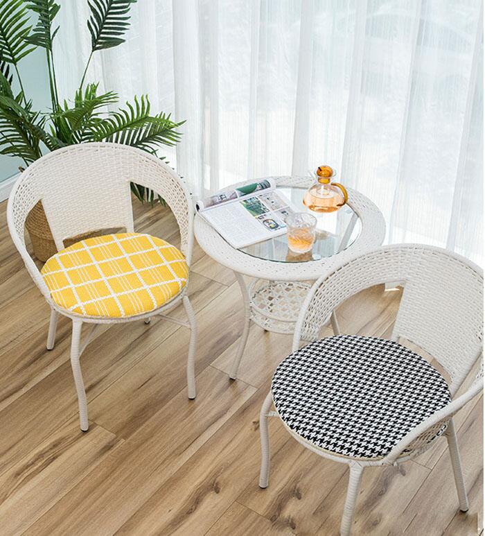 MUKU楽天市場店の座布団　2枚セット　綿麻　コットンリネン　円形　30cm　35cm　クッション　シートクッション　滑り止め　椅子用　ダイニングチェア用　チェアクッション　畳用　スクエアクッション　無地　座り心地いい　体圧分散　和室　洋室　おしゃれ　可愛い｜アングル3