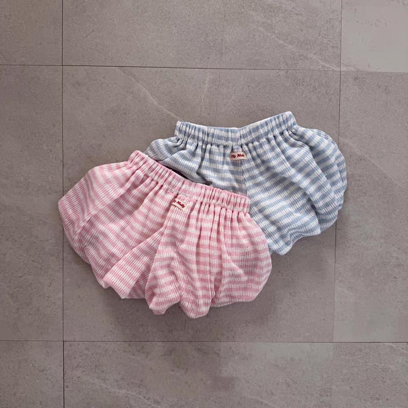 MUKU楽天市場店の送料無料 ベビー ブルマパンツ おむつカバー ショートパンツ かぼちゃパンツ オーバーパンツ べビー服 赤ちゃん ボトムス ベビーウェア 子供服 こども服 男児 女児 男女 短パンツ バルーンパンツ 綿 ガーゼ かわいい ベビー服 シンプル 無地 普段着 楽天海外通販｜アングル2